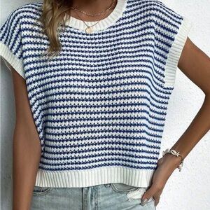 NWT Women’s Large Blue and White Striped Knit Sweater Vest Sleeveless crochet